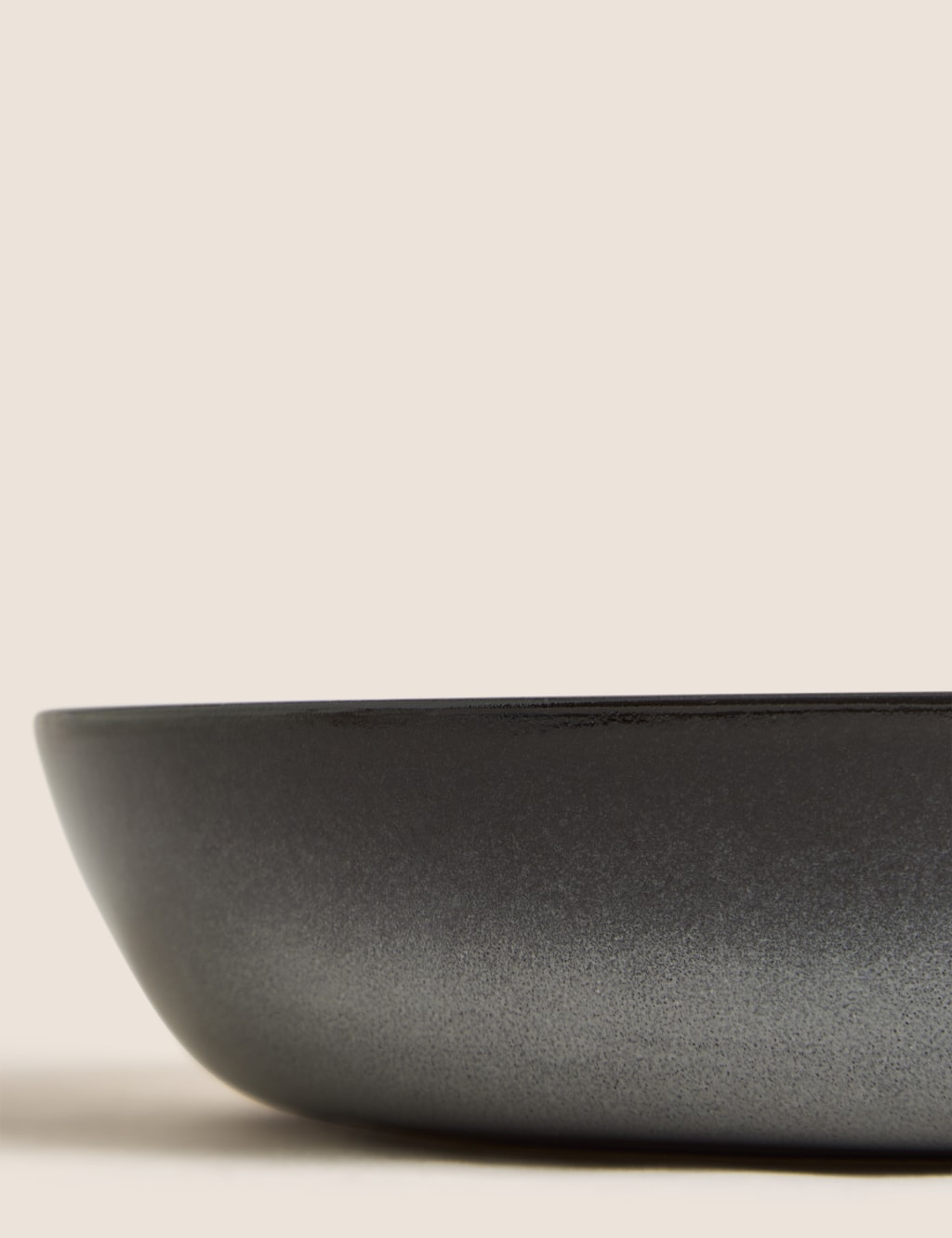 Amberley Reactive Pasta Bowl 4 of 4