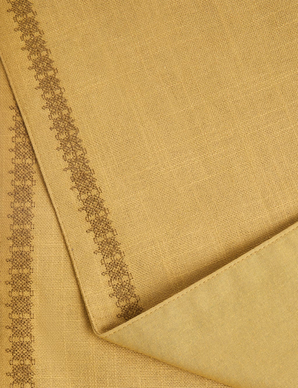 Pure Cotton Embroidered Table Runner 3 of 3