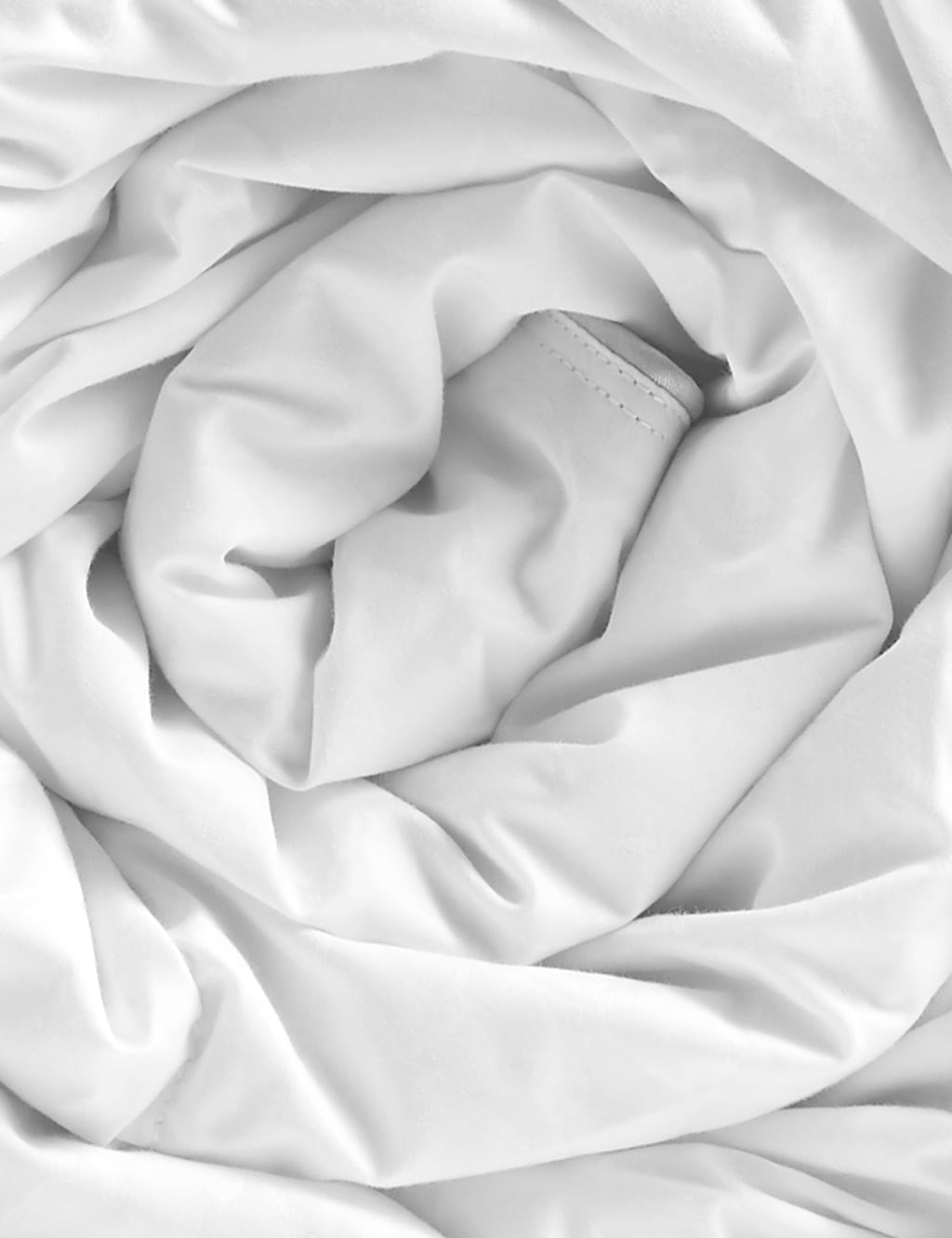 Siberian Goose Down 4.5 Tog Duvet 4 of 4