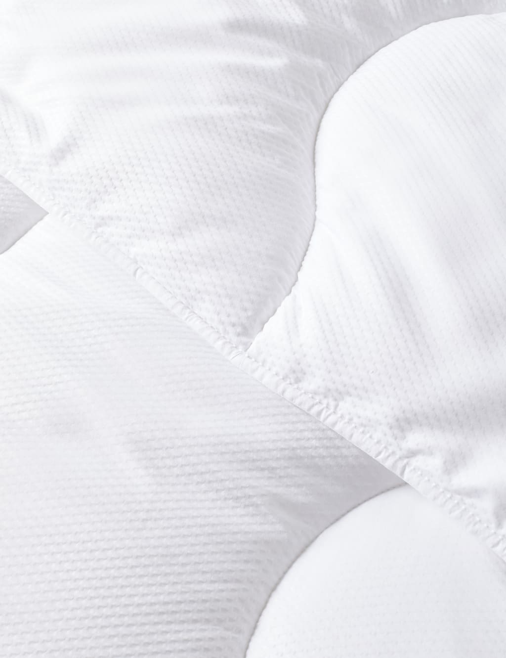 Anti Allergy 10.5 Tog Duvet 5 of 5