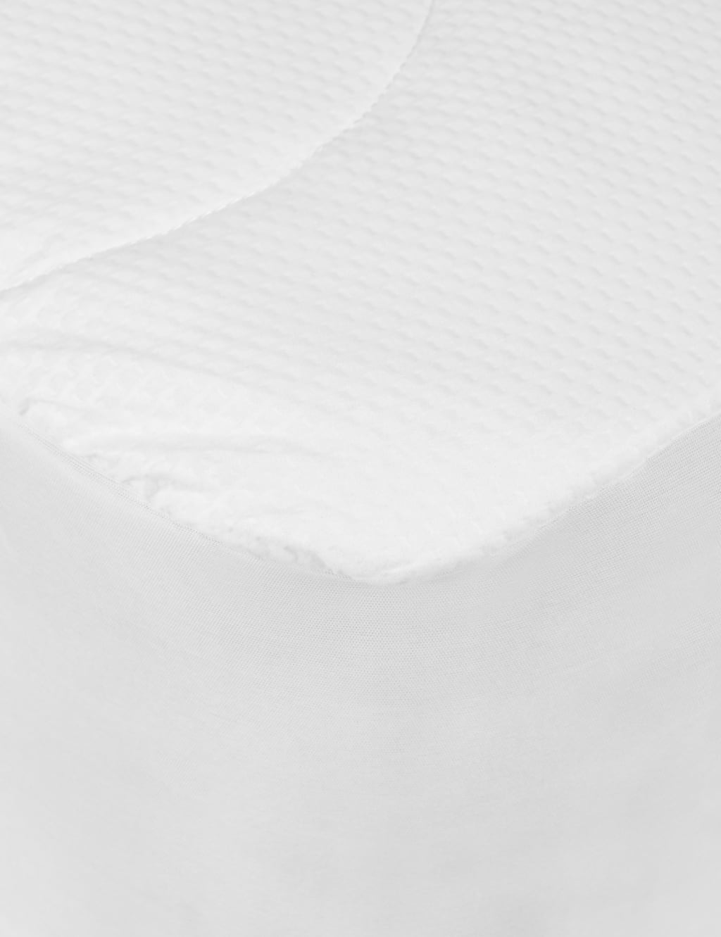 Anti Allergy Mattress Protector 4 of 5