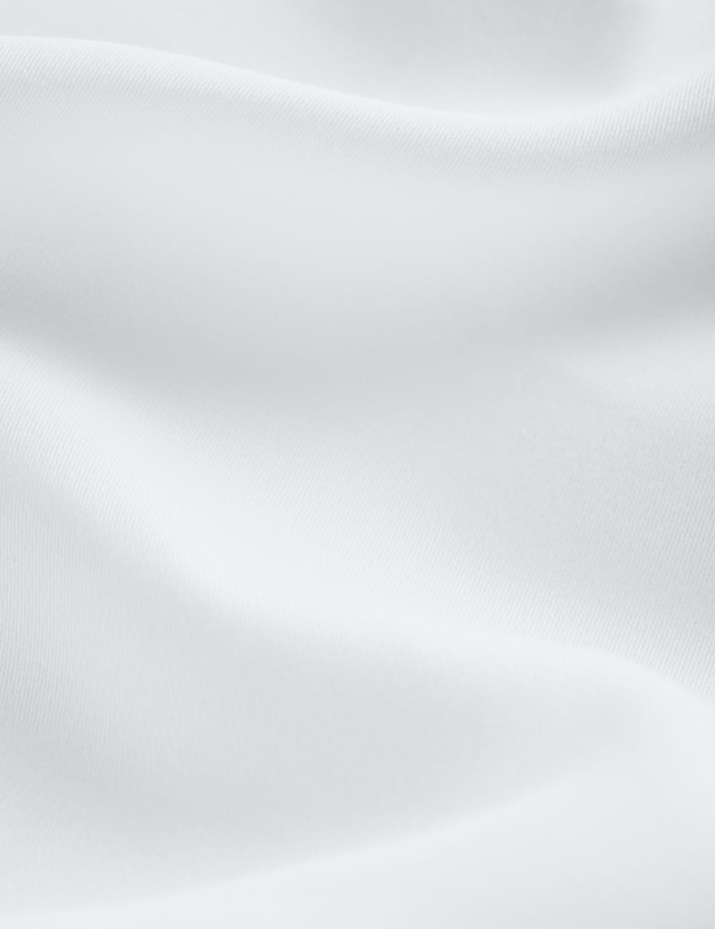 The Ultimate Soft & Silky Multi-Depth Fitted Sheet 3 of 3