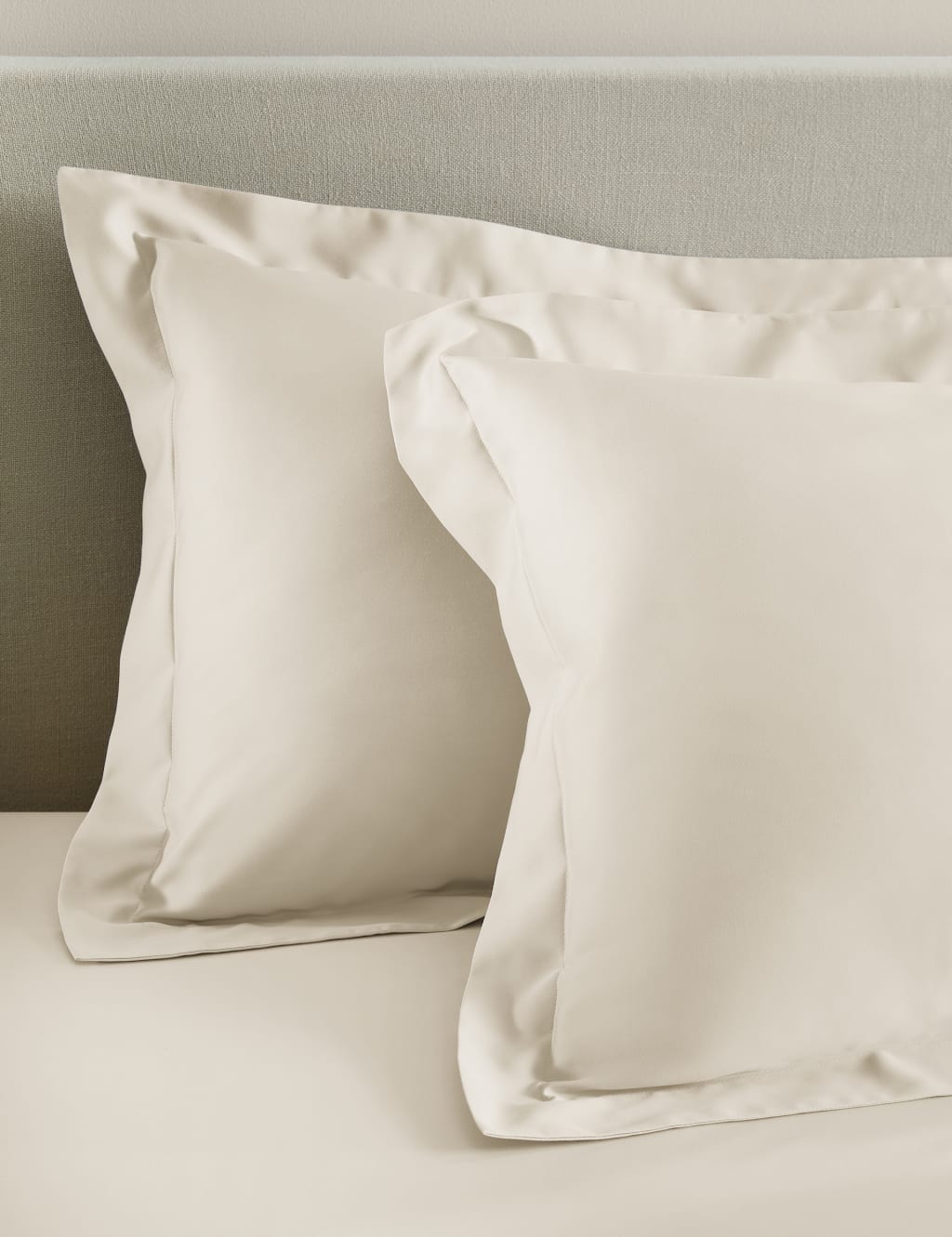 2pk Ultimate Silky & Softy Oxford Pillowcases 1 of 3