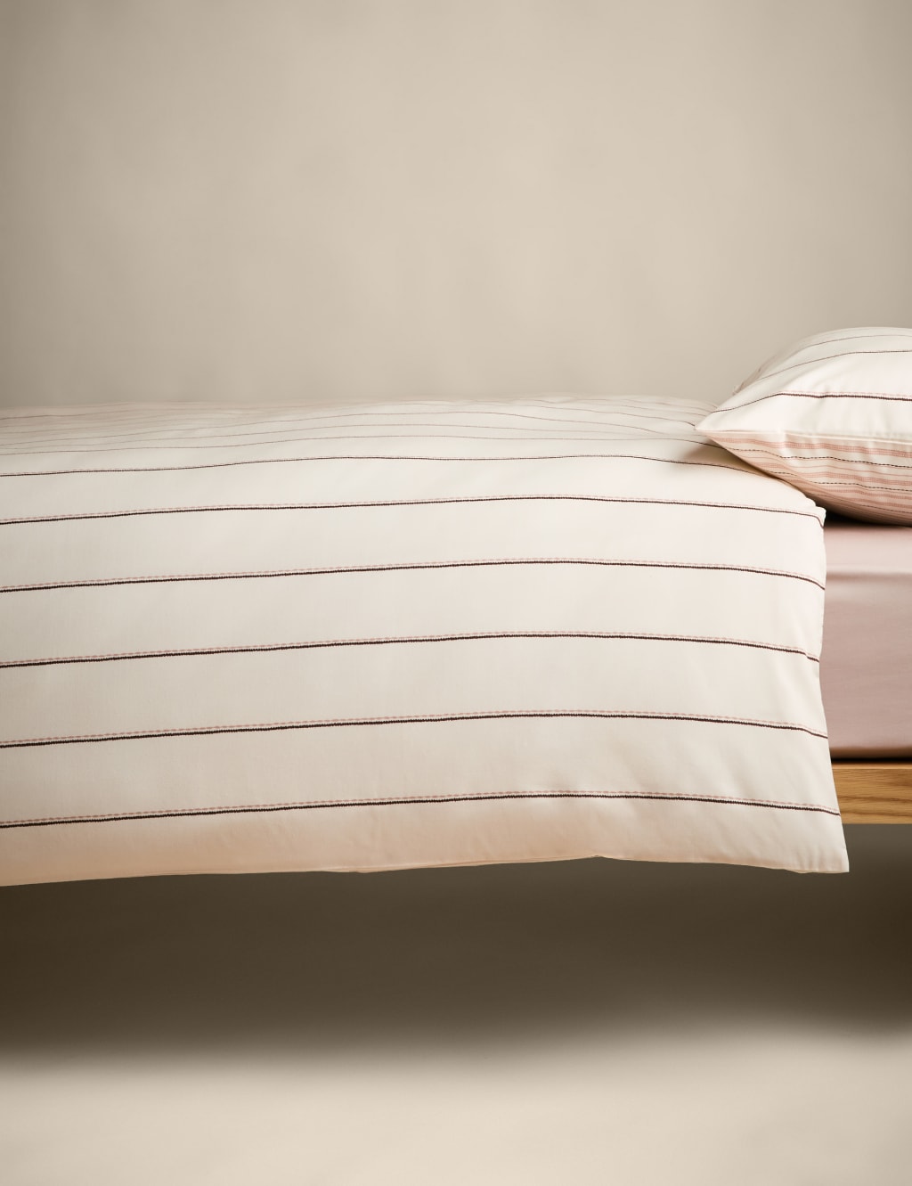 Cotton Blend Exquisite Earth Bedding Set 4 of 6