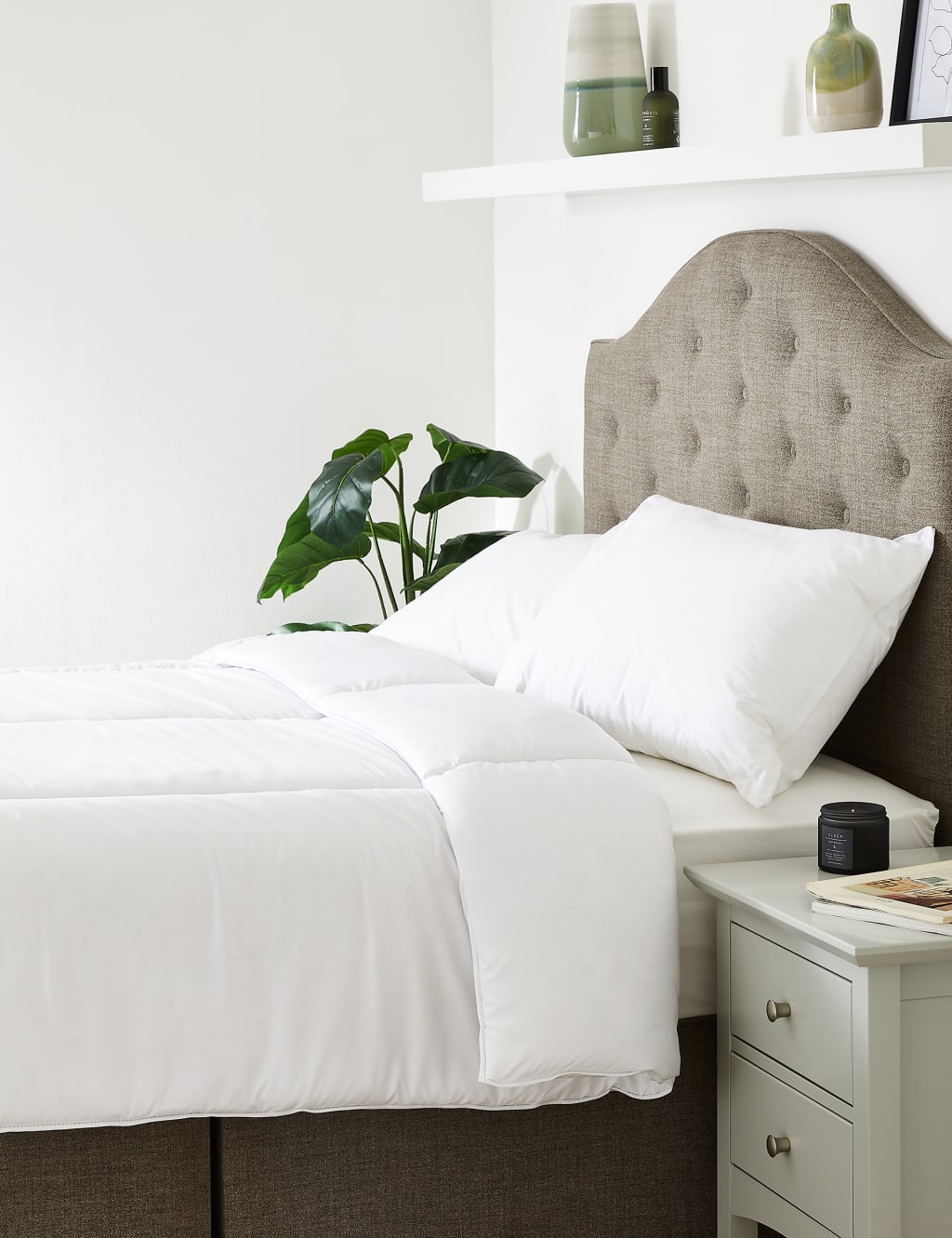 Bounceback 10.5 Tog  Duvet 2 of 5