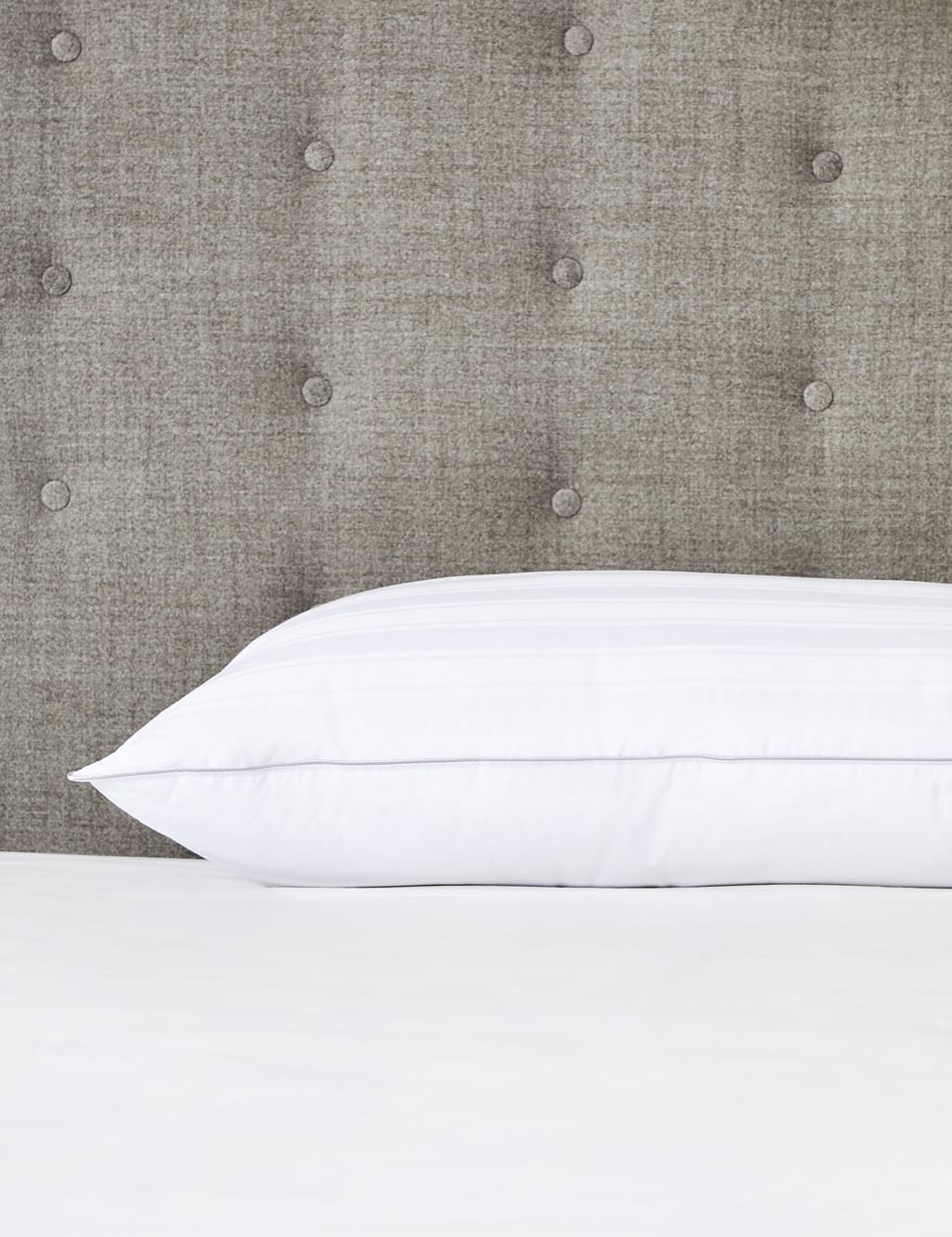 Hungarian Goose Down Feather Medium Pillow M S