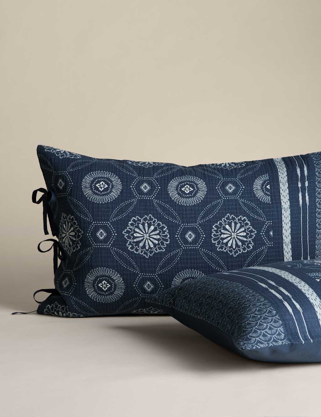 Pure Cotton Kouya Jacquard Bedding Set 3 of 7