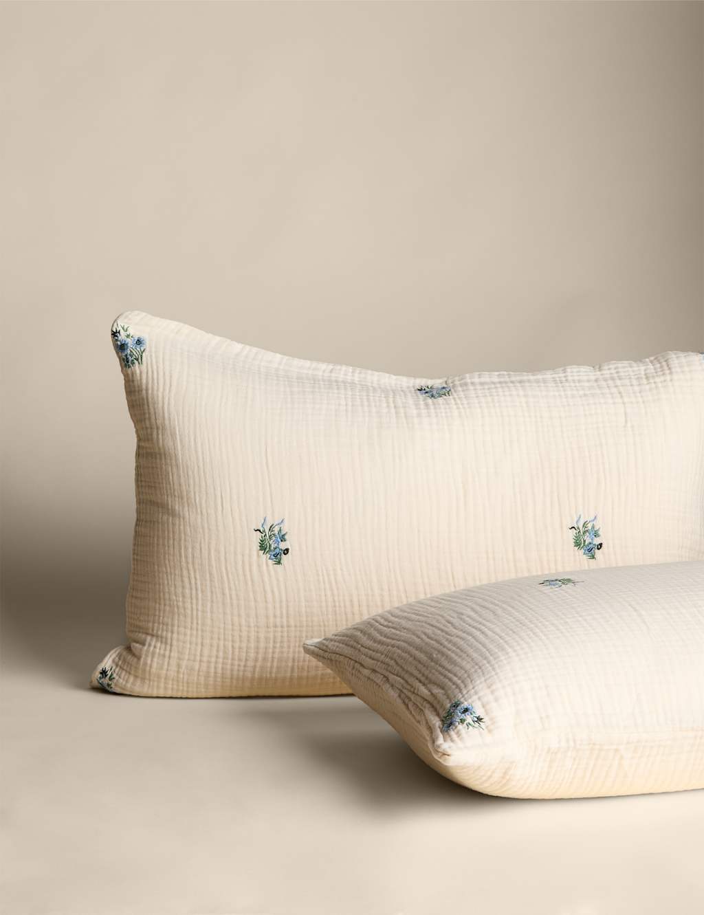 Pure Cotton Embroidered Flower Bedding Set 3 of 6