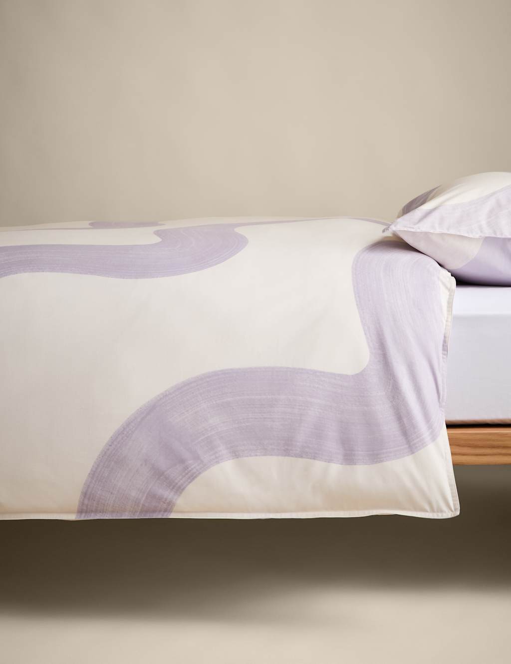 Cotton Rich Large Swirl Bedding Set 5 of 8