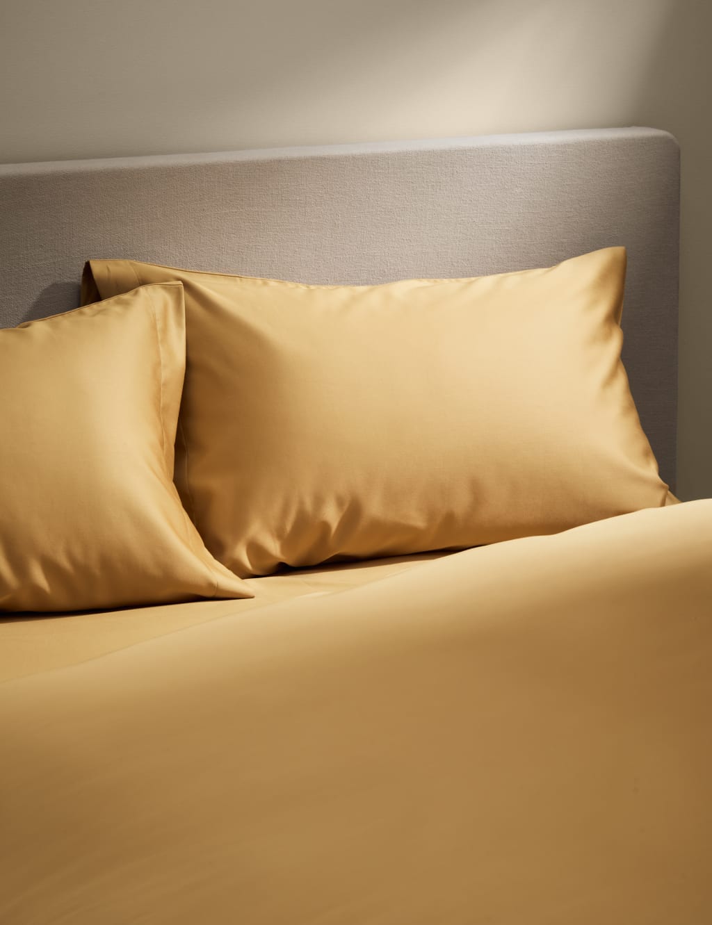 2pk Egyptian Cotton Sateen 400 Thread Count Pillowcases 1 of 3