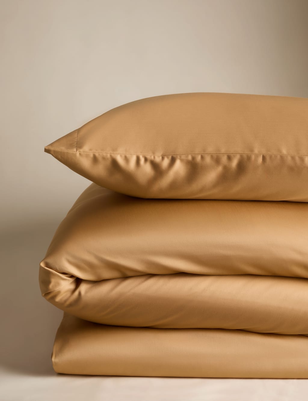 Pure Cotton Sateen 400 Thread Count Bedding Set 2 of 4