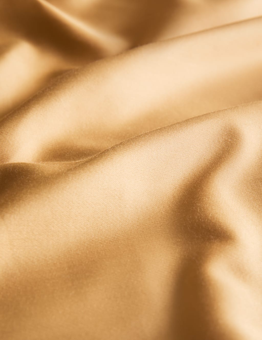 Egyptian Cotton Sateen 400 Thread Count Extra Deep Fitted Sheet 3 of 3