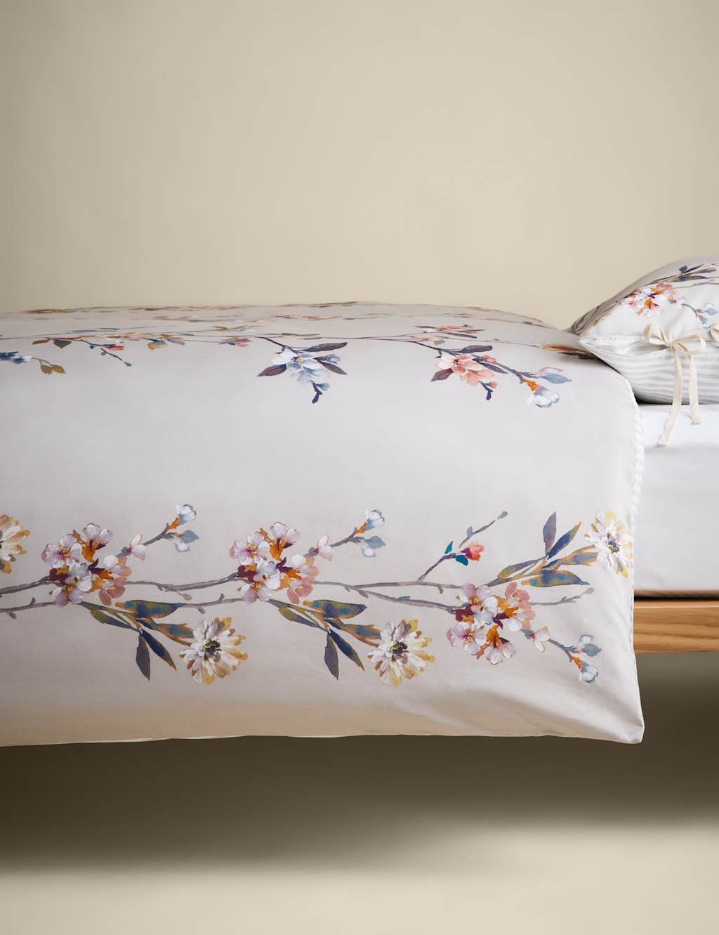 Pure Cotton Solene Painted Blooms Bedding Set 4 of 5