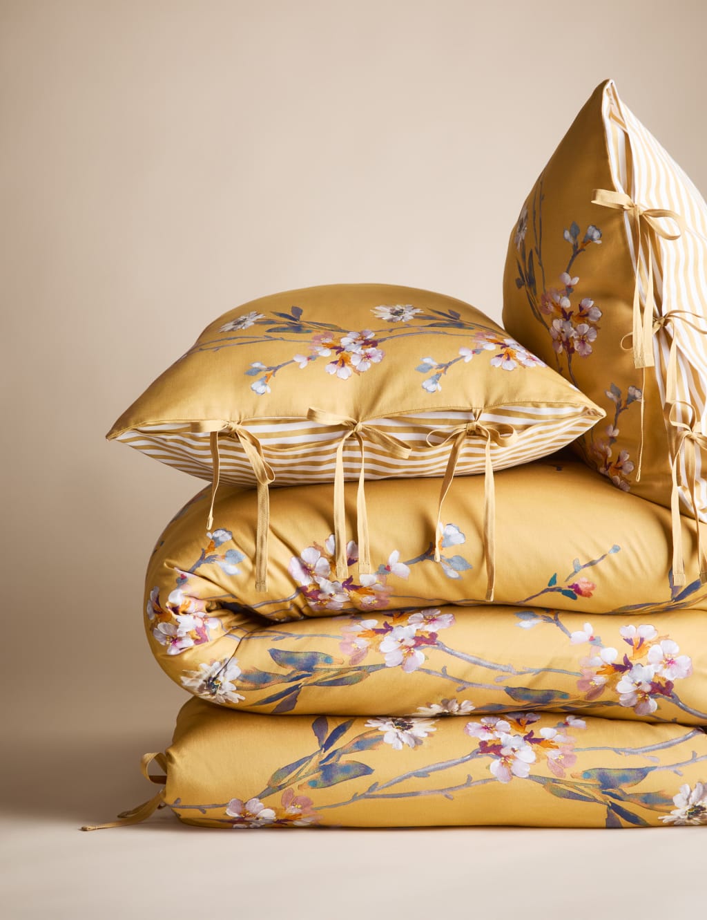Pure Cotton Solene Painted Blooms Bedding Set 2 of 8