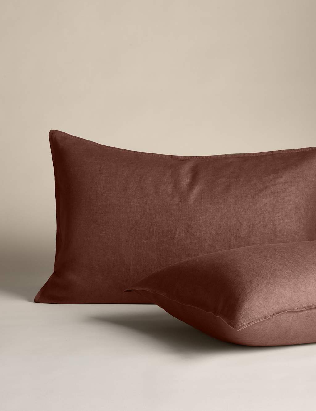 2pk Pure Linen Standard Pillowcases 2 of 3