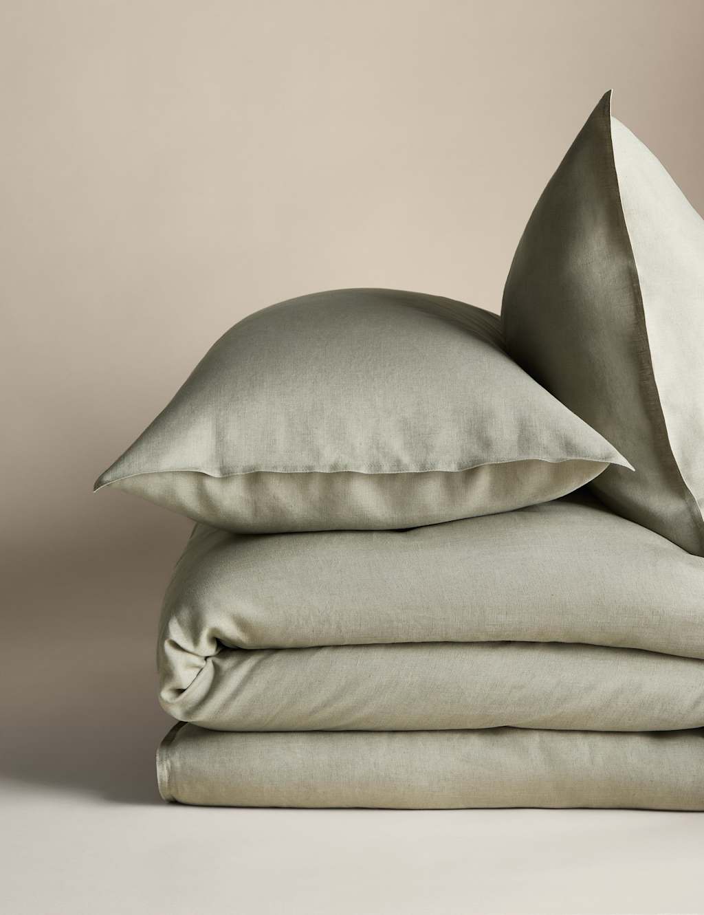 Pure Linen Bedding Set 2 of 5