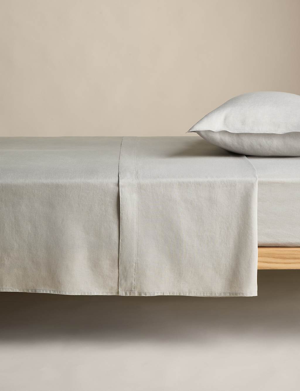 Pure Linen Flat Sheet 1 of 2