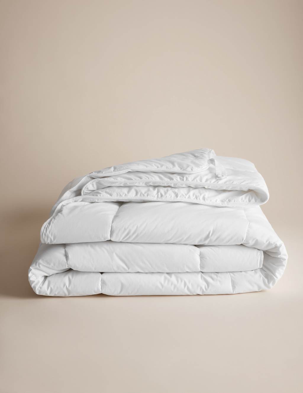 Ultimate Comfort 10.5 Tog Duvet 2 of 5