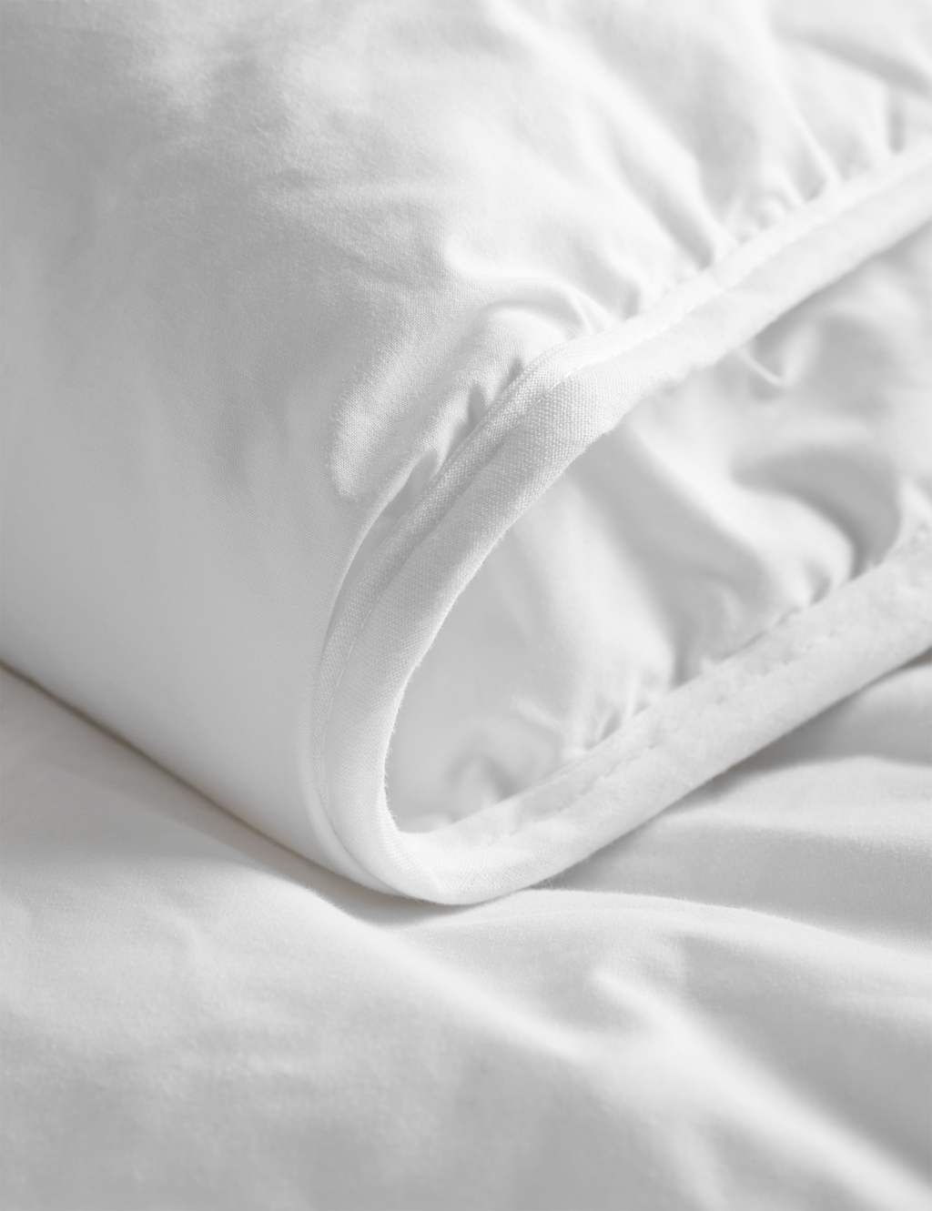 Ultimate Comfort 10.5 Tog Duvet 3 of 5