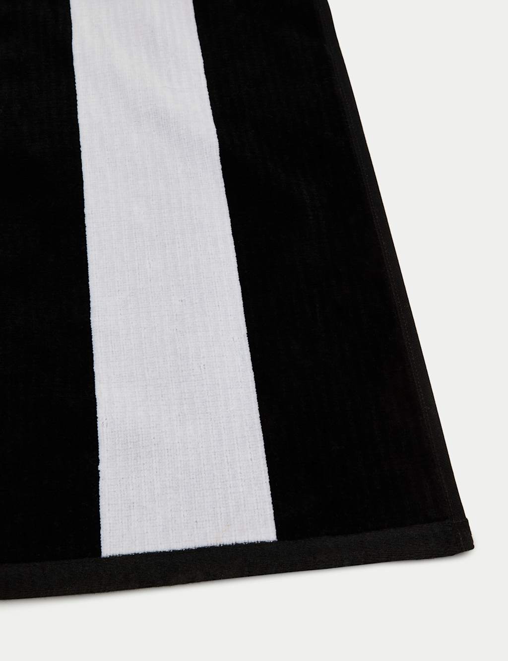 Pure Cotton Extra Large Striped Beach Towel 3 of 3