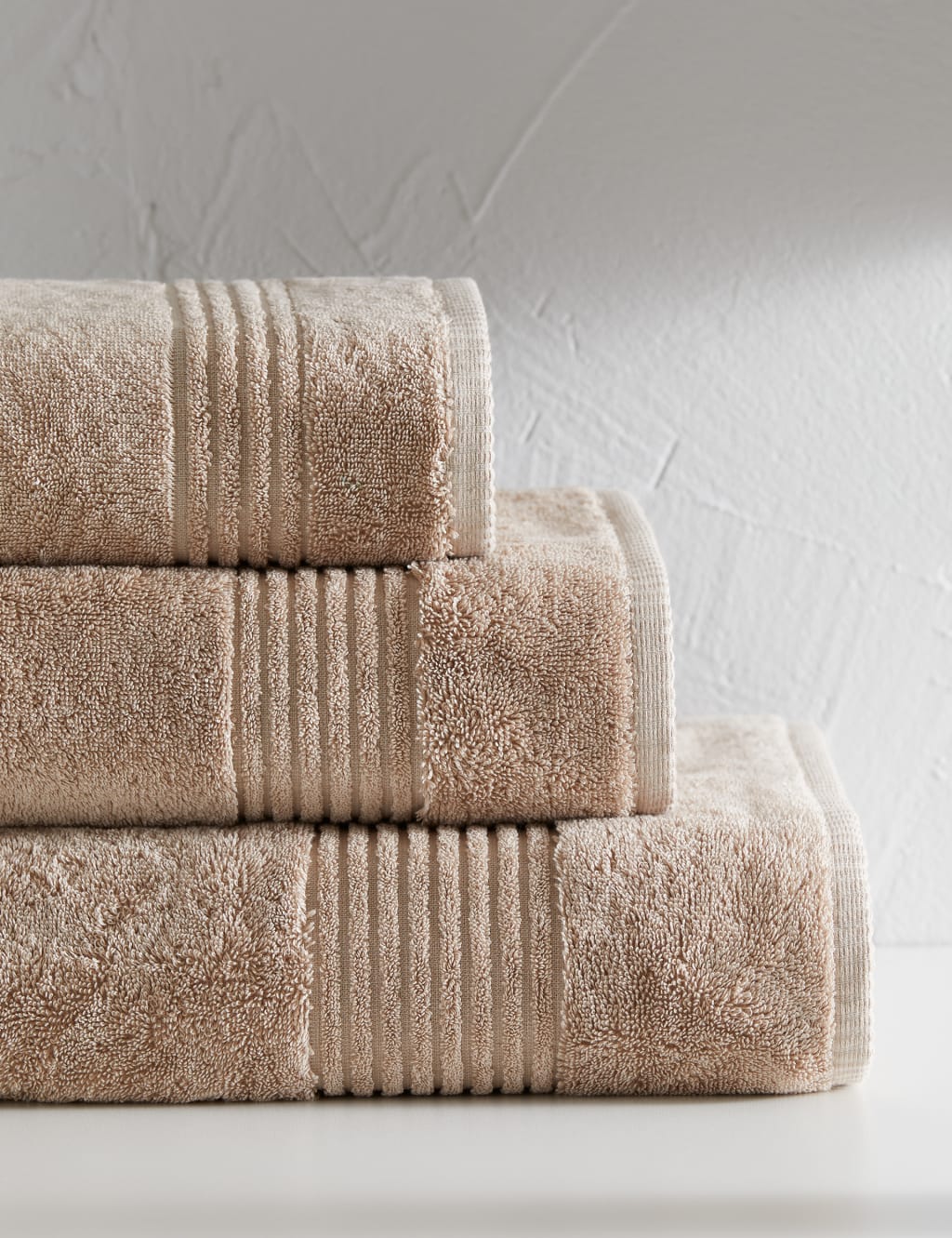 Luxury Egyptian Cotton Towel 3 of 9