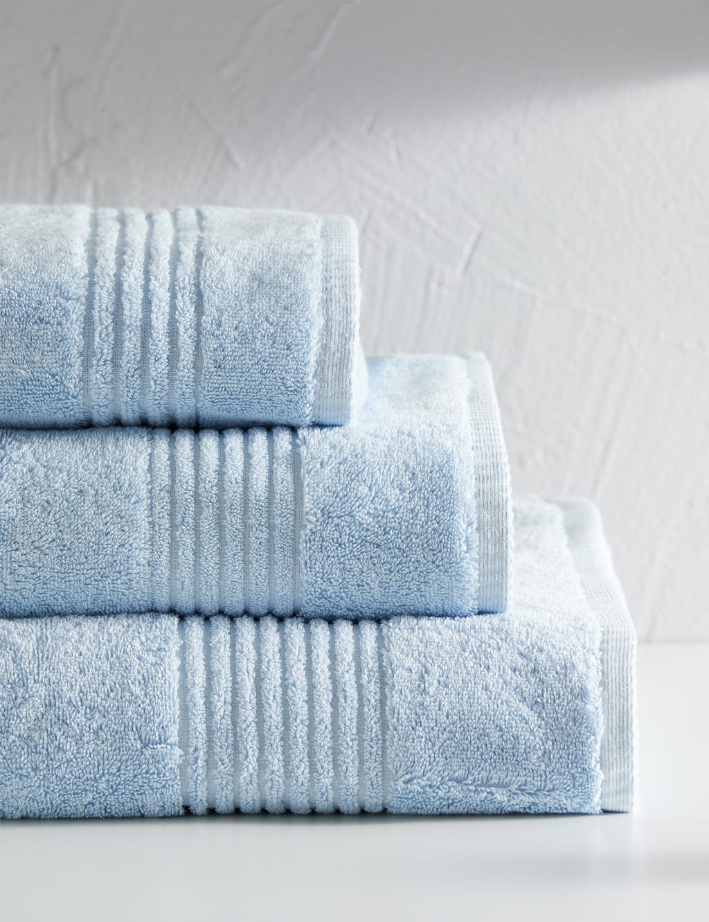 Luxury Egyptian Cotton Towel 3 of 7