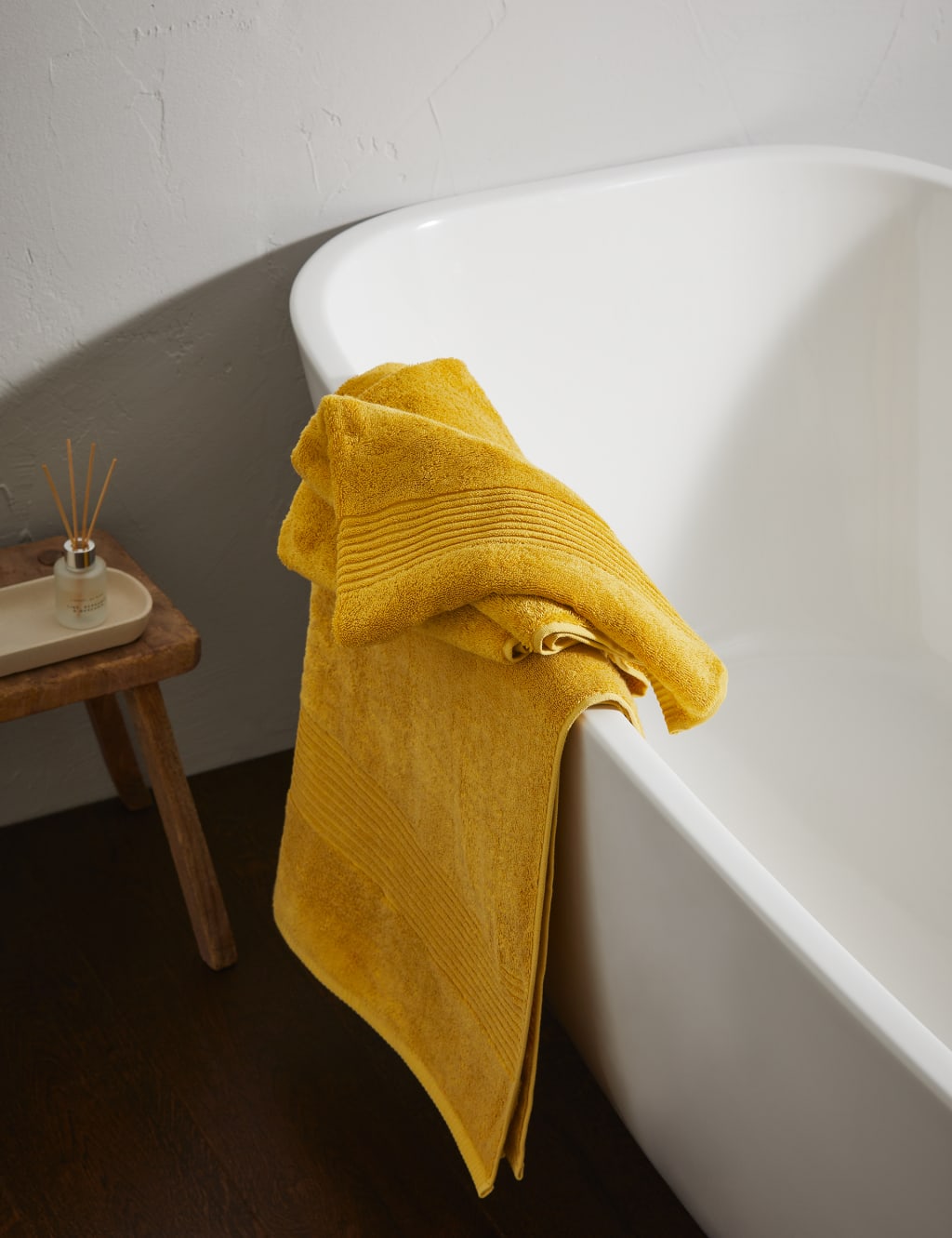 Luxury Egyptian Cotton Towel 1 of 7