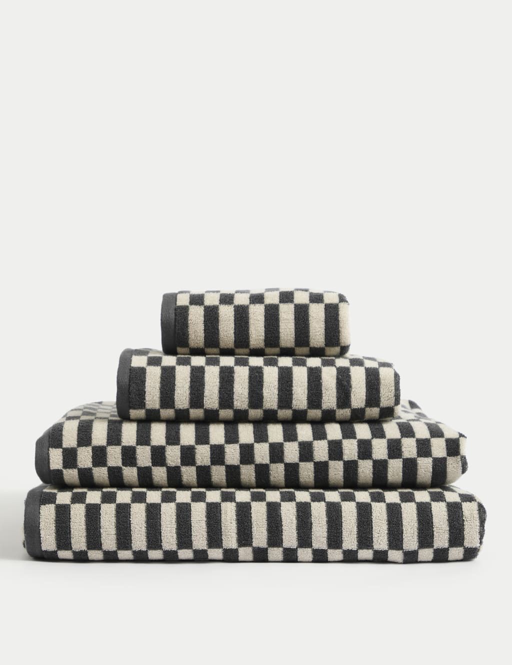 Black and white check bath towels outlet