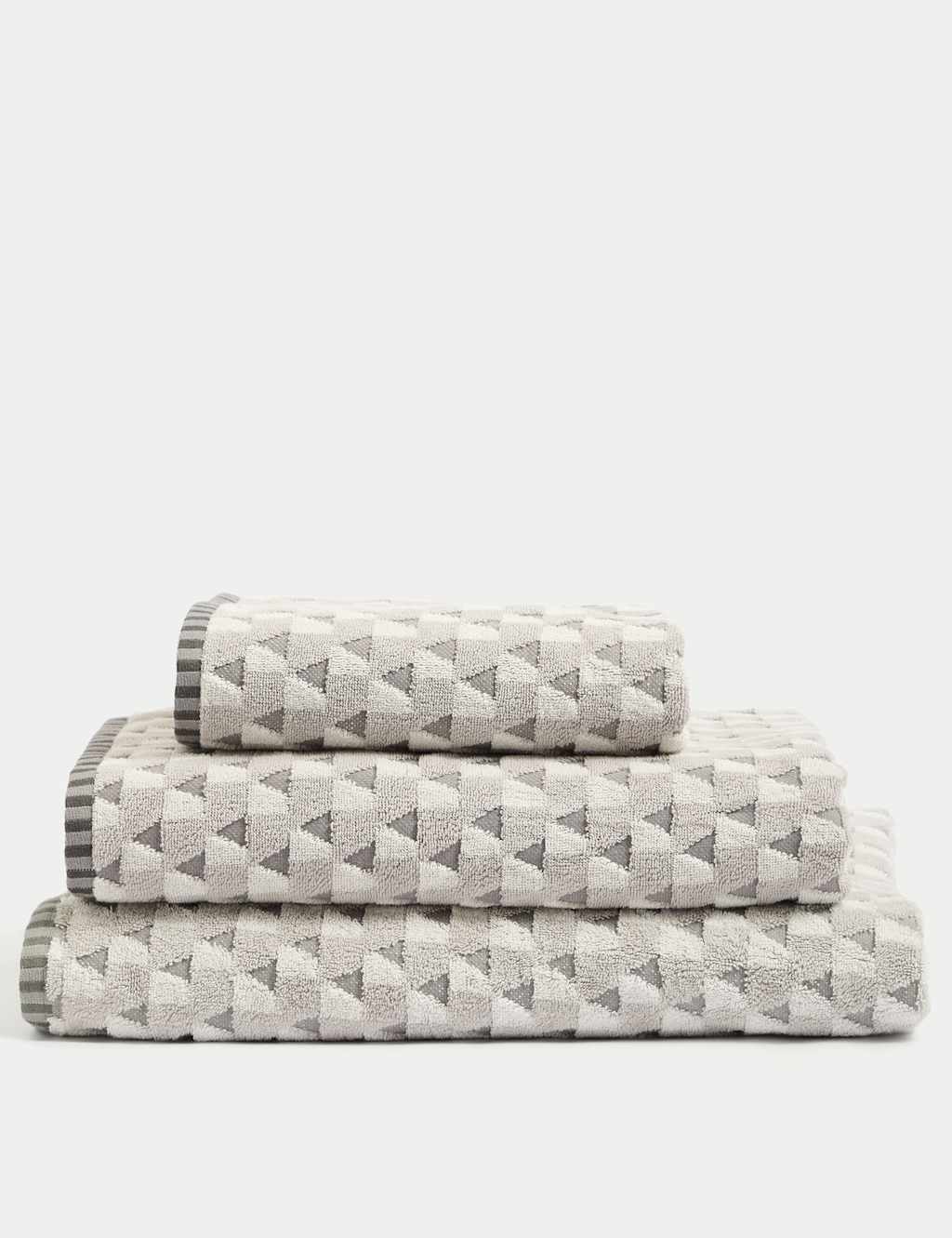 Pure Cotton Geometric Triangle Towel 3 of 5