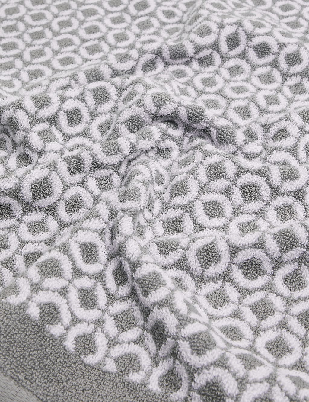 Pure Cotton Repeat Links Towel 4 of 5