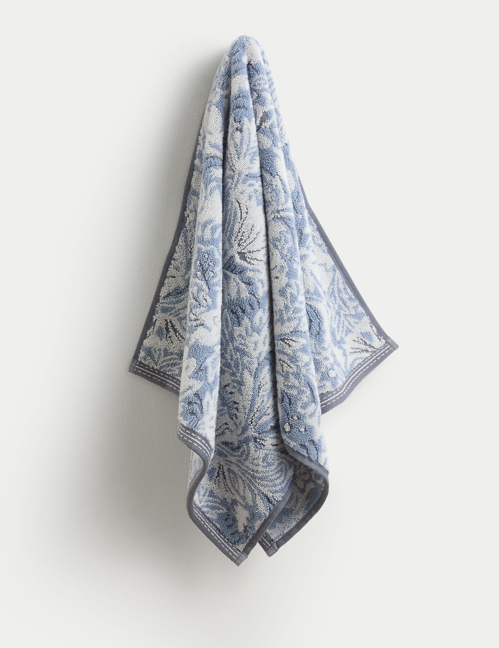 Pure Cotton Floral Towel 4 of 5