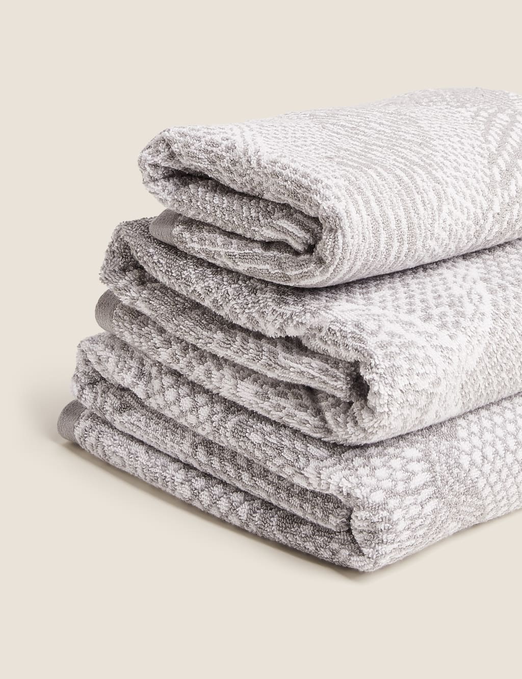 Pure Cotton Repeat Diamond Towel 2 of 4