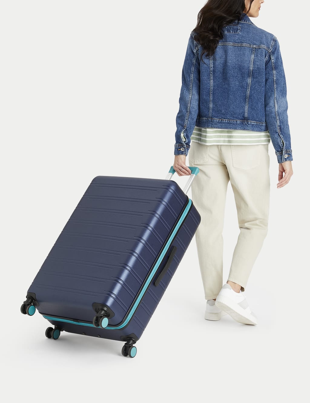 Fiji 4 Wheel Hard Shell Large Suitcase 7 of 8