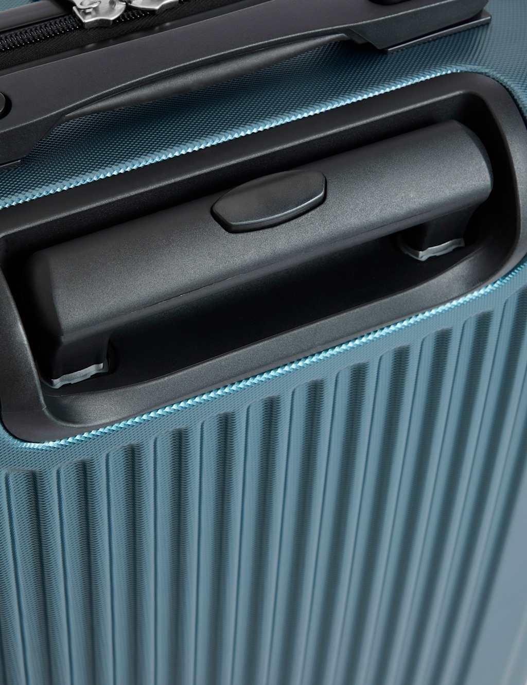 Vienna 4 Wheel Hard Shell Cabin Suitcase 3 of 7