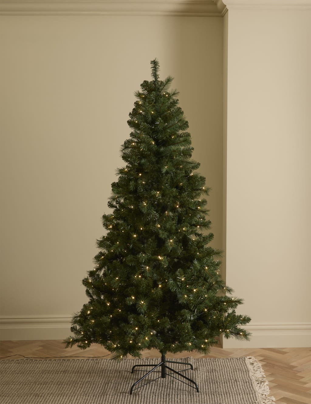 M&s christmas tree discount