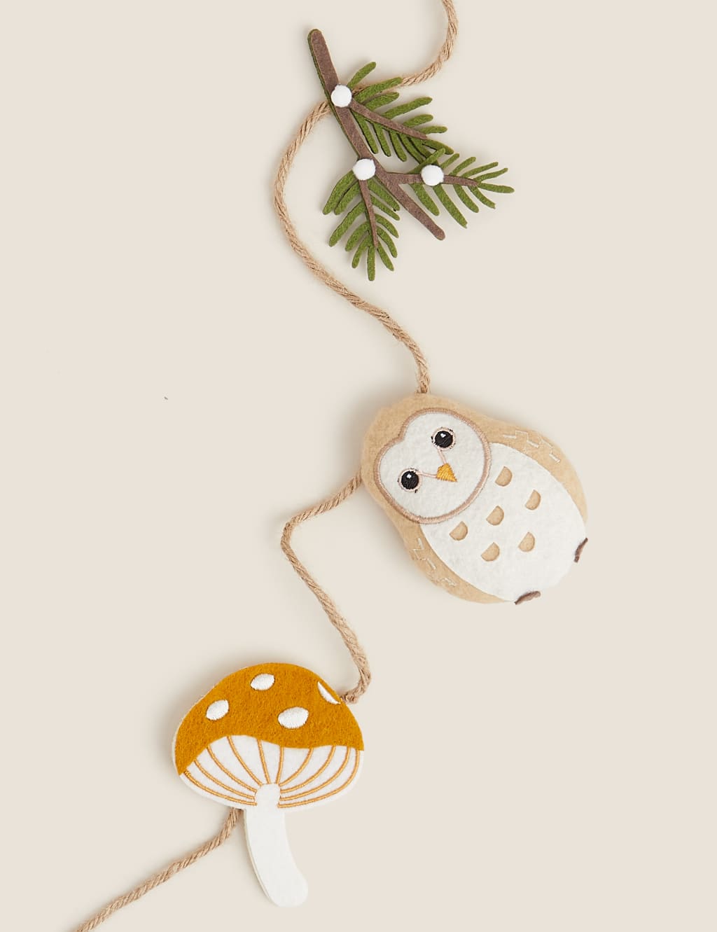 Hanging Felt Woodland Garland 4 of 4