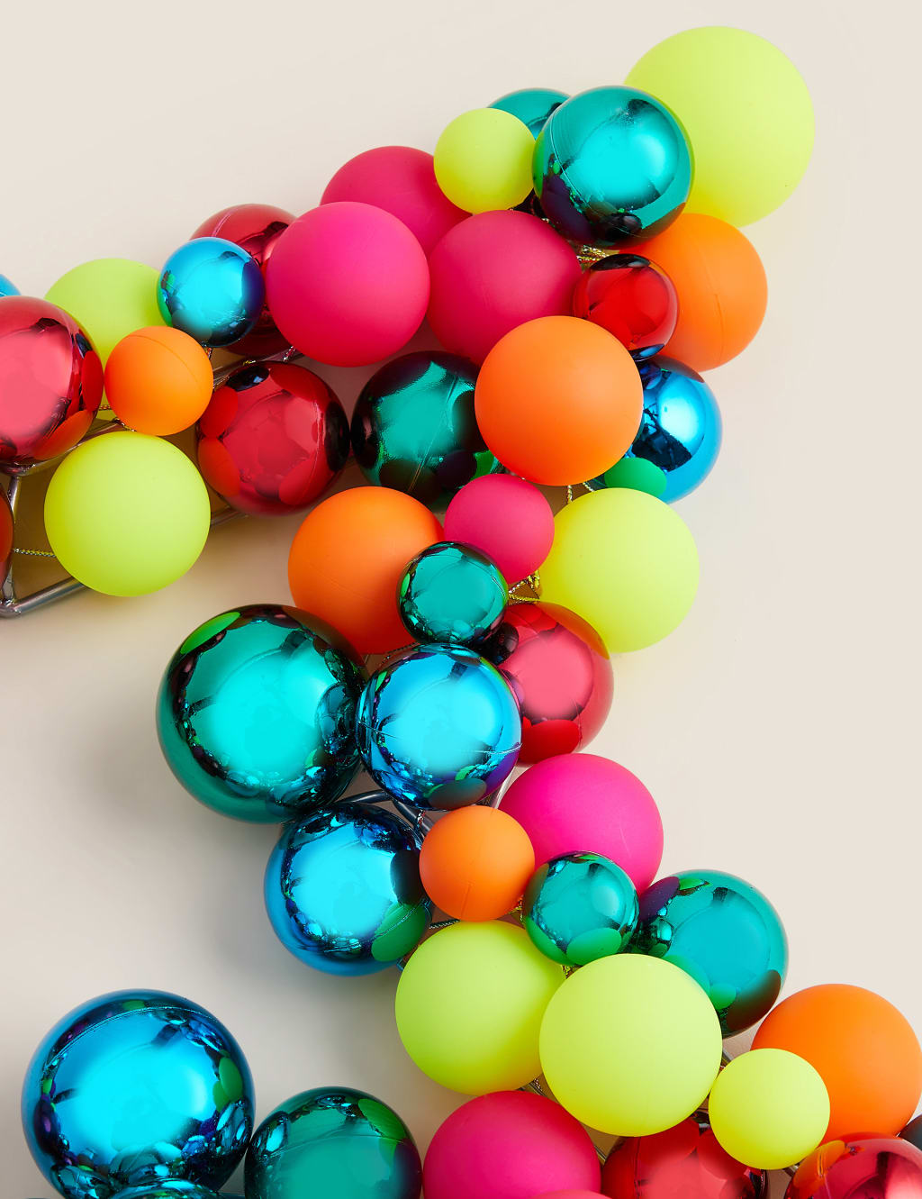 Multicoloured Bauble Star Wreath 3 of 7