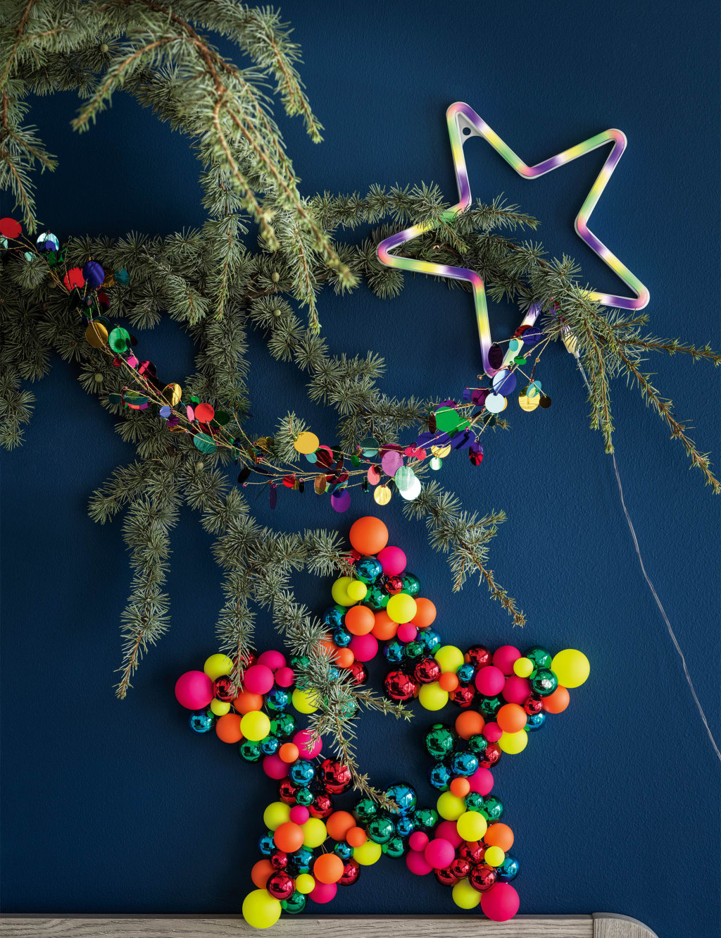 Multicoloured Bauble Star Wreath 6 of 7