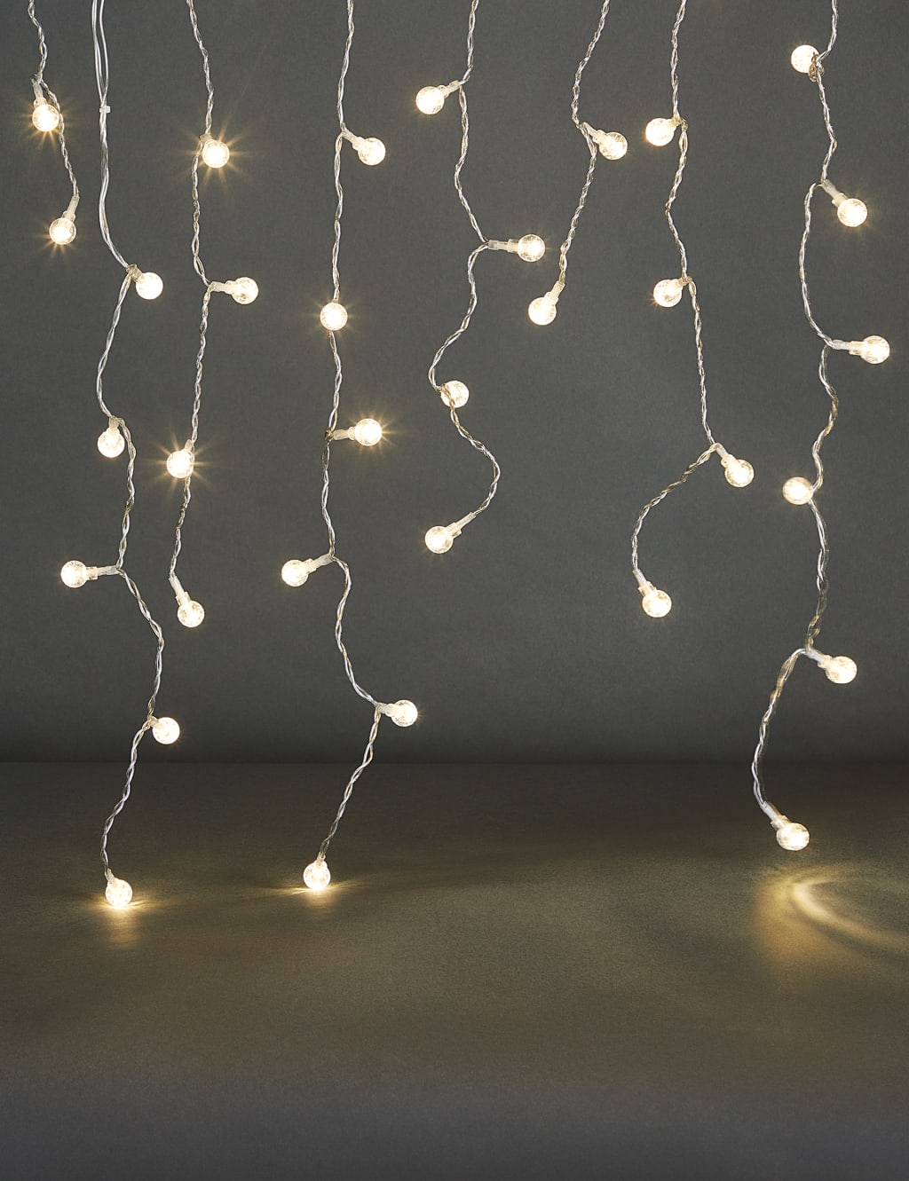 200 Warm White LED Icicle Outdoor Lights 2 of 5