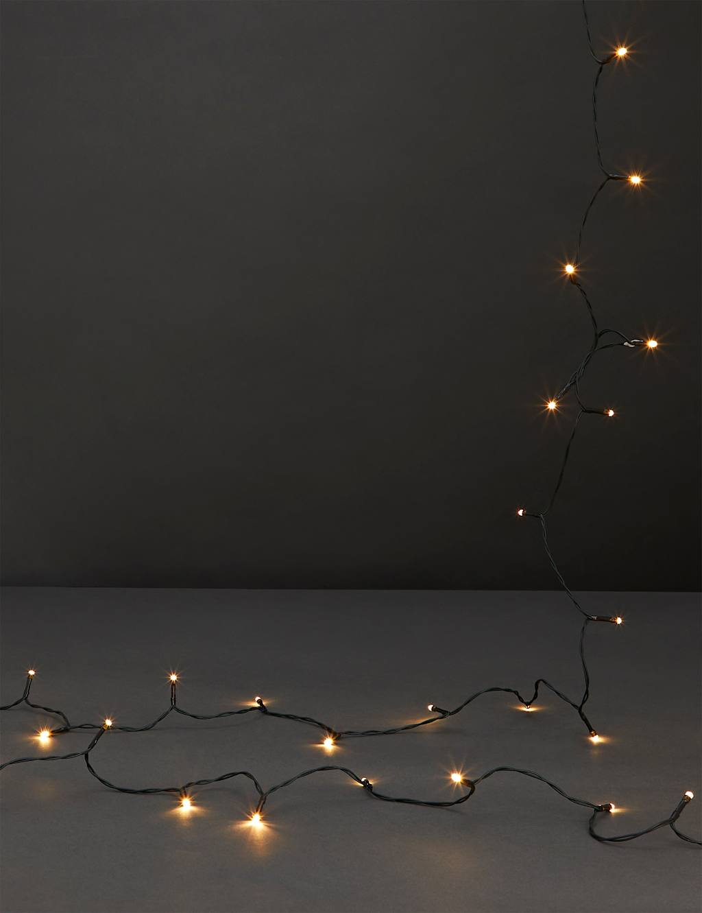 100 Warm White LED Outdoor Solar Lights 2 of 4