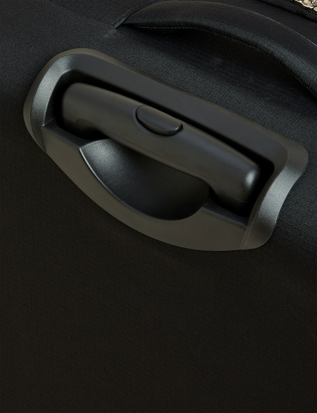 Seville 4 Wheel Soft Medium Suitcase 3 of 6