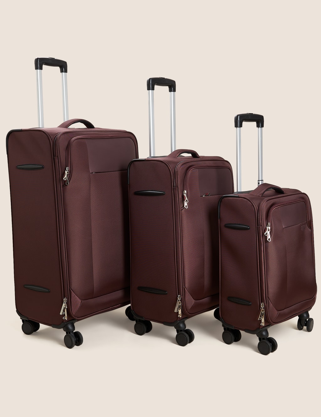 Lyon 4 Wheel Soft Medium Suitcase 5 of 6