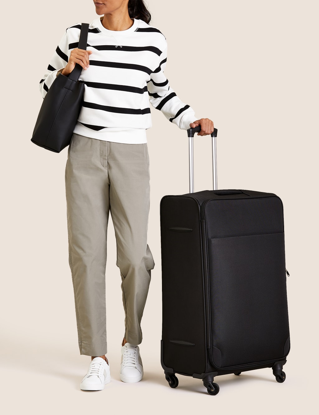 Extra large suitcase 4 wheels online