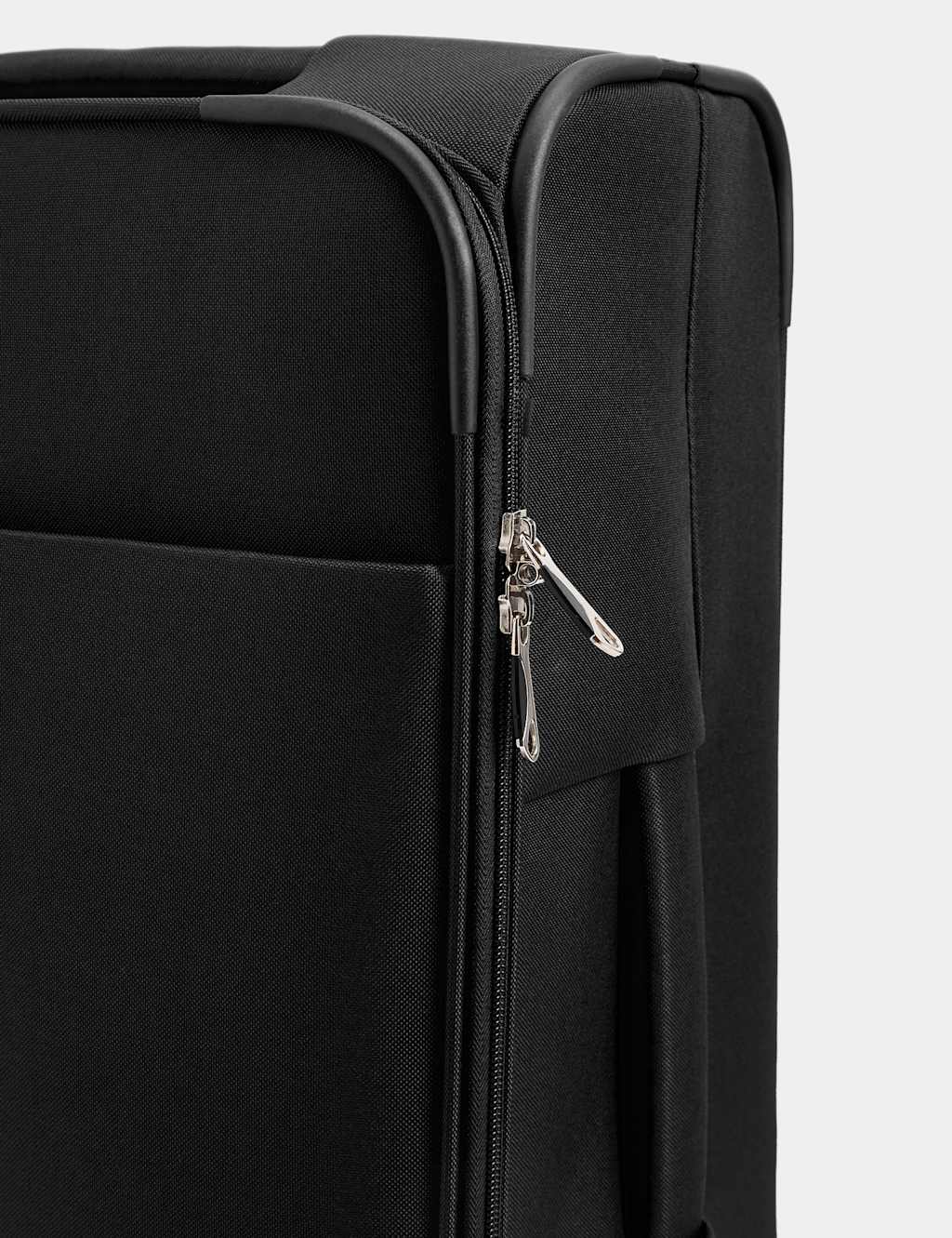 Palma 4 Wheel Soft Medium Suitcase 4 of 7