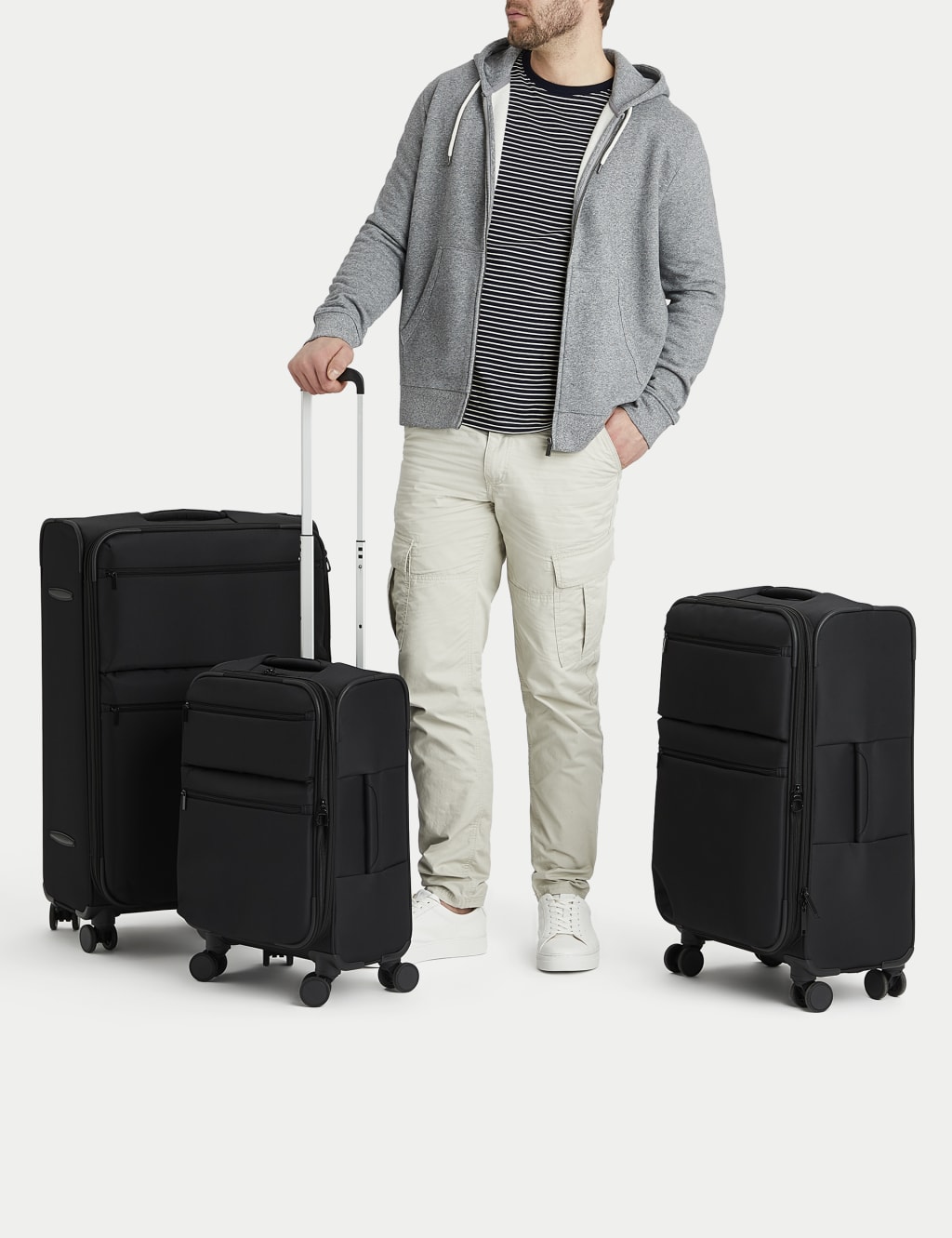Set of 3 Montreal 4 Wheel Soft Suitcases 6 of 7