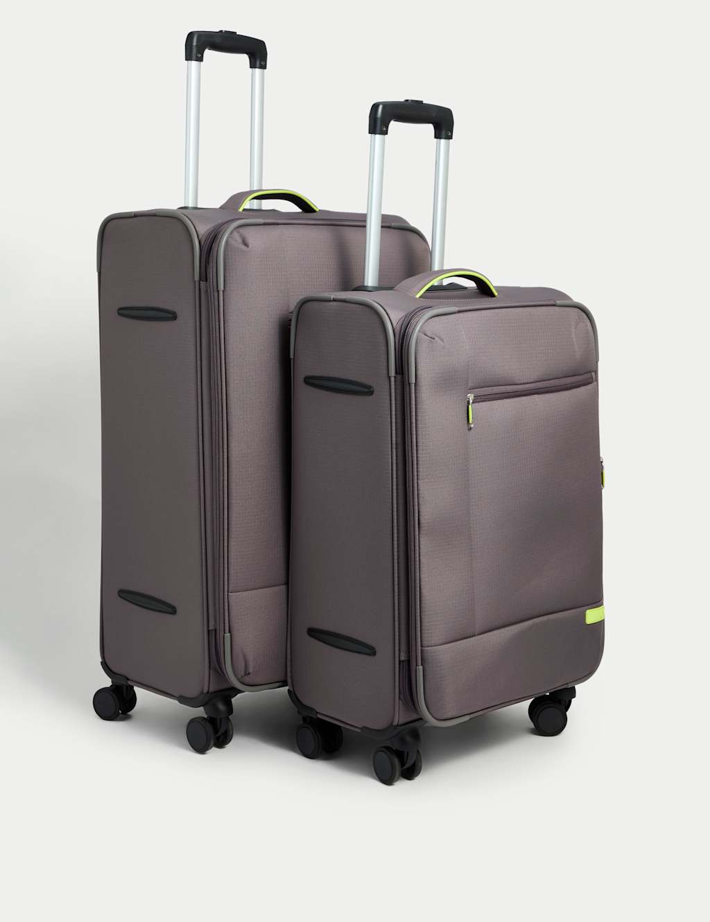 Seville 4 Wheel Soft Large Suitcase 5 of 6