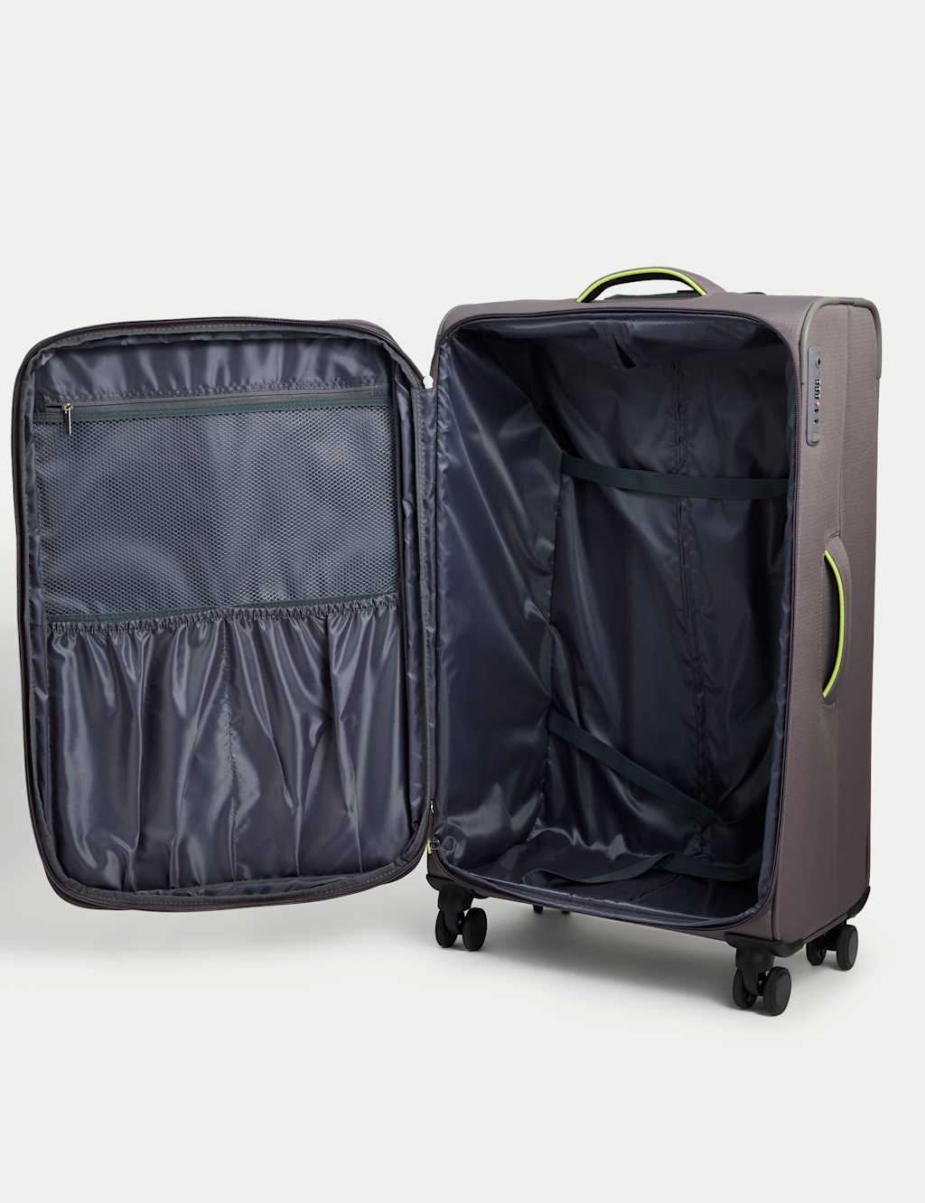 Seville 4 Wheel Soft Large Suitcase 6 of 6