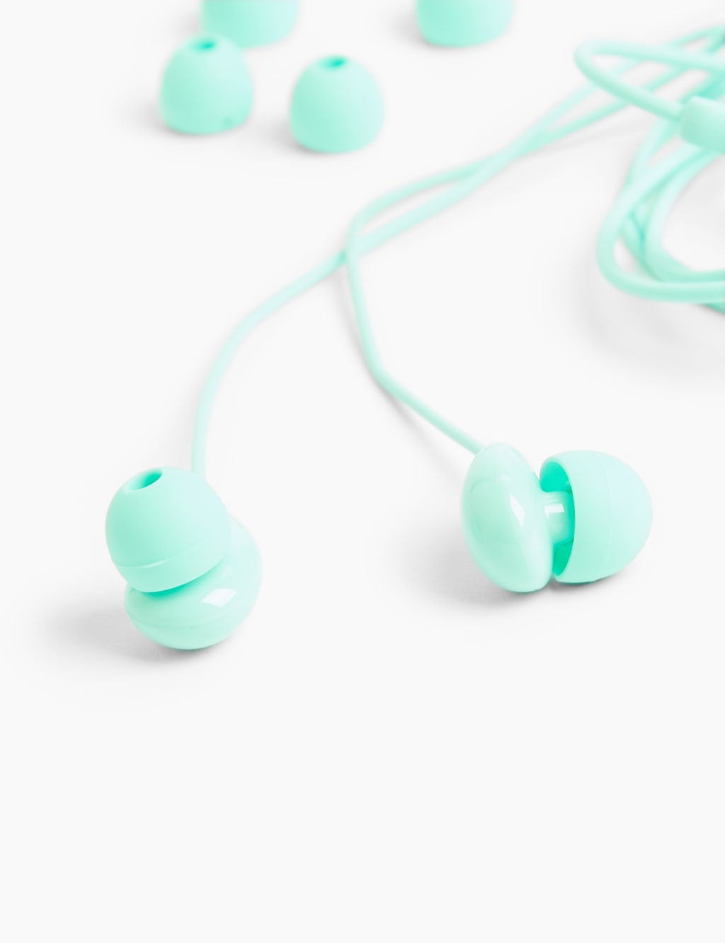 Ear Buds 3 of 4