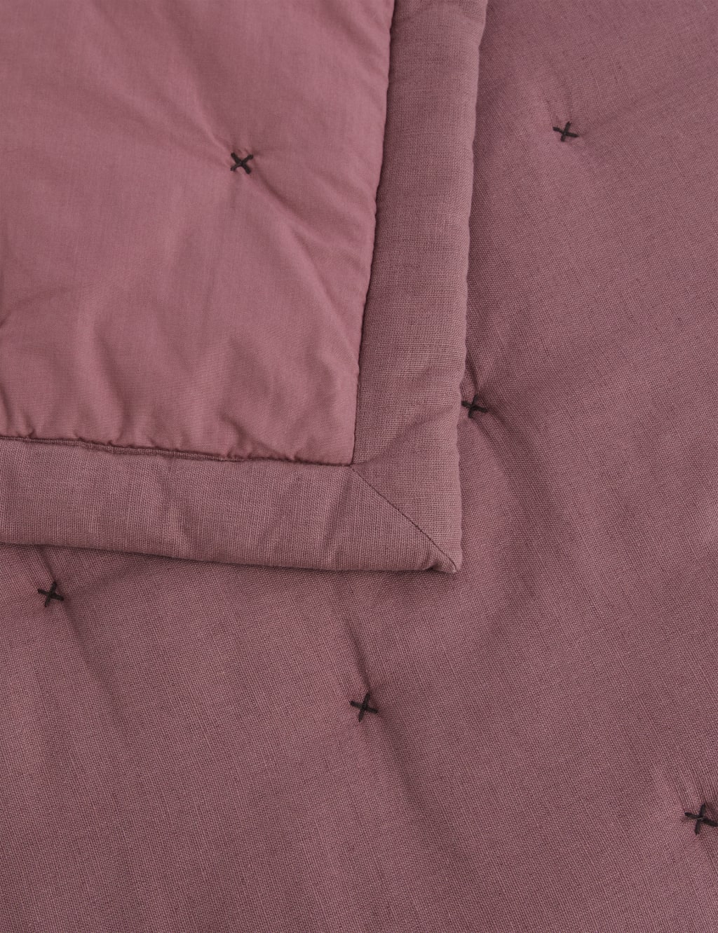 Cotton with Linen Bedspread 3 of 3
