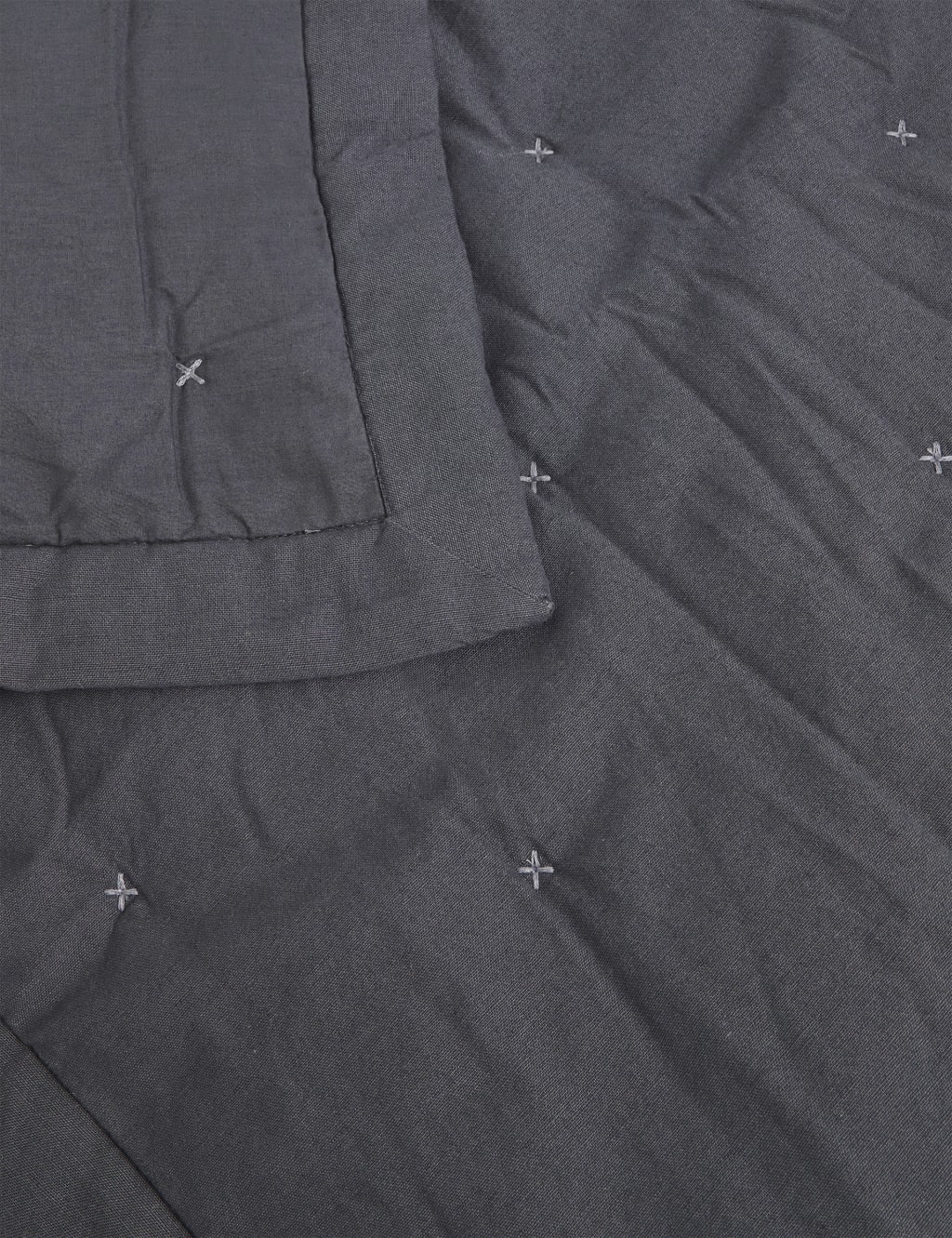 Cotton with Linen Bedspread 2 of 4